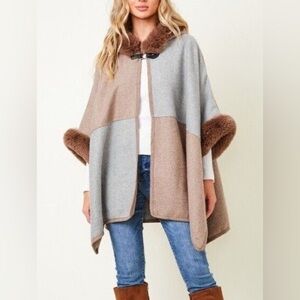 Anthropologie Northern Angel faux fur colorblock hooded poncho, size L/XL‎